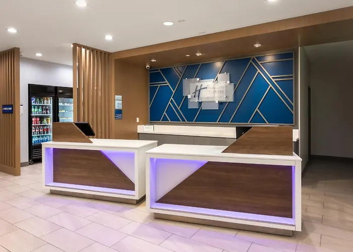 Holiday Inn Express & Suites Hawaiian Gardens By Ihg
