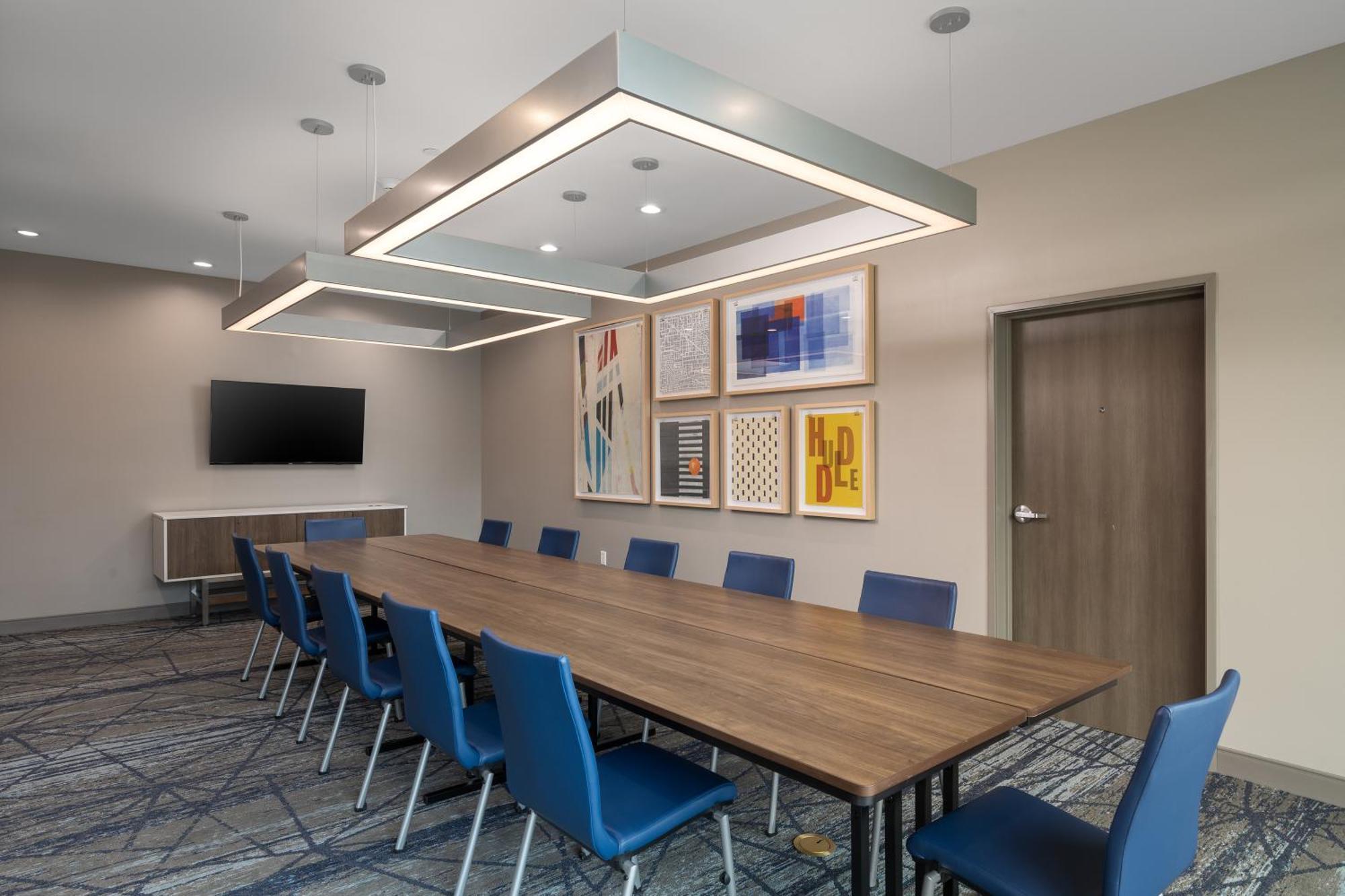 Express & By Ihg Hotel Hawaiian Gardens